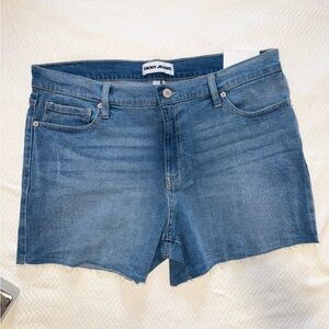 NWT DKNY  Women's Blue Denim Shorts SIZE 12/31 mid rise